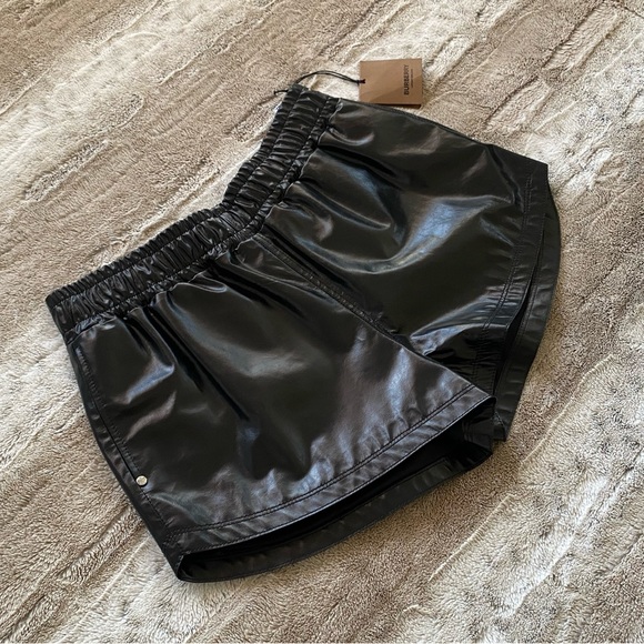 NWT💕BURBERRY Carol Leather Pull-On Shorts Size US 8 - Picture 7 of 15